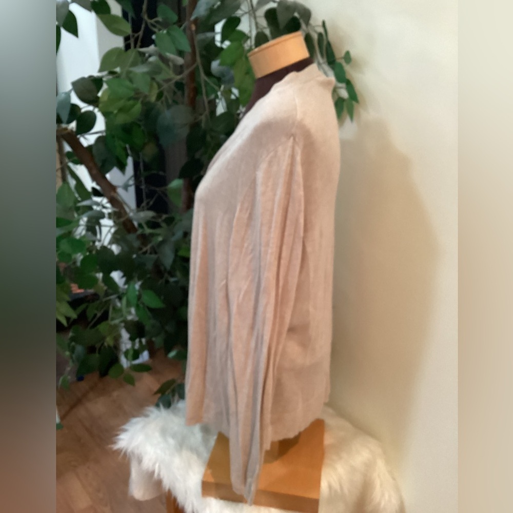 Old Navy light tan lightweight cardigan open front Woman’s size XXL - Picture 6 of 10